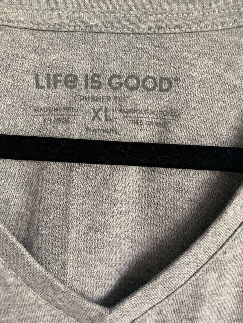 Life Is Good Women’s Gray V-Neck Tee with Beach Chairs and Floral Graphic - Picture 3 of 5